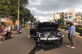 Pleiku: Truy bắt 2 nhóm đối tượng tông xe, nổ súng