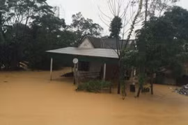 Hà Tĩnh: Lũ chồng lũ, hàng ngàn hộ dân tiếp tục bị ngập