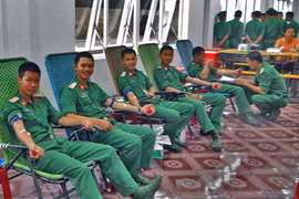 Trường Cao đẳng Nghề 21: Hiến 345 đơn vị máu cứu người