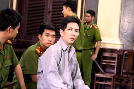 Sát hại người tình ngay trong khách sạn, cướp tài sản