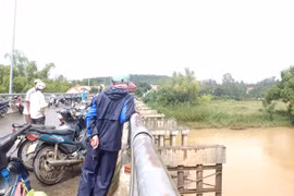 Tìm thấy thi thể thanh niên để lại chứng minh thư nhảy cầu tự tử