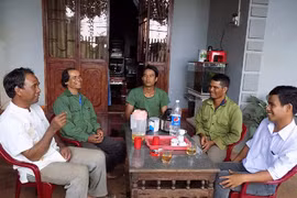 Người "vác tù và" ở làng Piơm