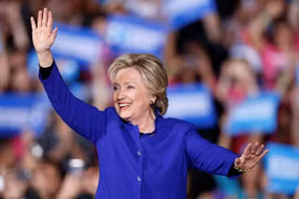Bầu cử Mỹ: Tỷ lệ ủng hộ bà Hillary Clinton vượt cả Tổng thống Obama