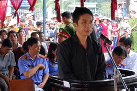 Tử hình hung thủ giết bé gái 7 tuổi, giấu xác trong lu nước