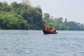 Sắc xanh trong nắng gió biên thùy