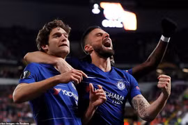 Chelsea đặt một chân vào bán kết Europa League