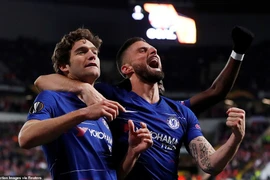 Chelsea đặt một chân vào bán kết Europa League