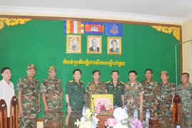 Bộ Chỉ huy Quân sự tỉnh Gia Lai thăm, chúc Tết Chol Chnam Thmay