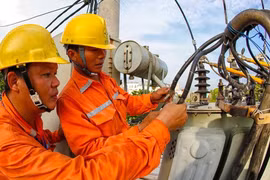 Độc quyền cung cấp điện, EVN đang thiếu minh bạch với người dân