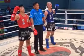 Nguyễn Trần Duy Nhất lội ngược dòng vào bán kết muay