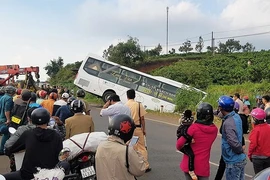 Chặn ô tô 7 chỗ để đánh người ở Lâm Đồng