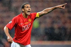 MU mời Rio Ferdinand về làm giám đốc thể thao