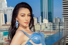 "Bỏng mắt" với Hoa hậu Trái đất Phương Khánh