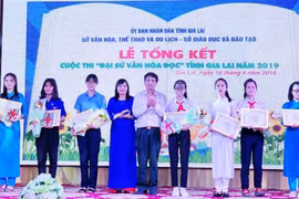 Gia Lai: Trao giải thưởng "Đại sứ văn hóa đọc"