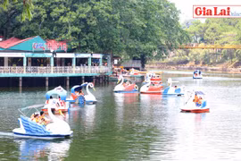 TP. Pleiku hút khách dịp nghỉ lễ