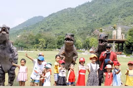 Tặng vé tham quan Núi Thần Tài cho học sinh dịp lễ 30-4 và 1-5