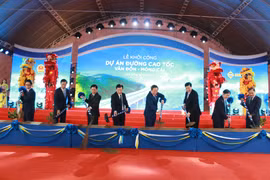 Khởi công cao tốc Vân Đồn - Móng Cái