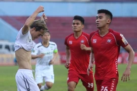 Văn Toàn đá hỏng phạt đền, HAGL thua trận thứ 3 liên tiếp
