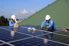 Điện mặt trời áp mái: Giảm áp lực cho nguồn cung điện