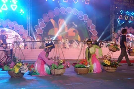 Festival hoa Đà Lạt năm 2012: Trồng hoa chứ không phải đặt hoa