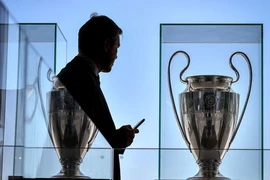 NÓNG: Trong hôm nay (1/4), UEFA quyết định số phận của Champions League