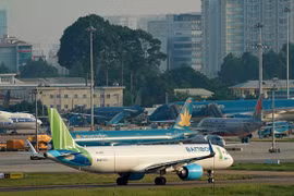 Hàng không: Cuộc chơi 'đốt tiền'