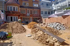 Dùng máy cắt thùng phuy gây nổ, người đàn ông bị chấn thương sọ não