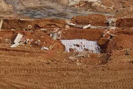 Yêu cầu làm rõ trách nhiệm vụ sạt trượt tại Khu công nghiệp Nhân Cơ gây thiệt hại 5 tỉ đồng