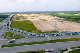 Bắt 3 lãnh đạo TCT Bình Dương liên quan đến vụ bán 43ha đất công