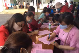 Gần 700 người tham gia hiến máu tình nguyện