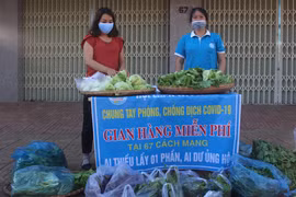 Hội Liên hiệp Phụ nữ TP.Pleiku: Tổ chức gian hàng "Ai thiếu lấy 1 phần, ai dư ủng hộ"