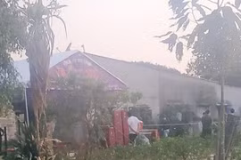 Người đàn ông tử vong nghi bị bắn, công an tạm giữ vợ và con