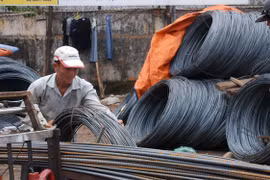 Chặn làn sóng hàng nhập giá rẻ