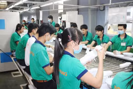 Hàng triệu lao động Việt Nam có thể bị mất việc vì Covid-19