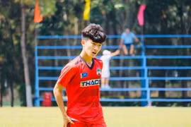 "Máy săn bàn" 18 tuổi của HAGL lợi hại ra sao?