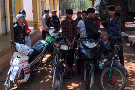 Bắt 16 đối tượng đua xe trái phép