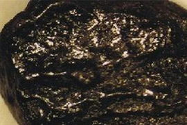 Kim cương đen có nguồn gốc ngoài Trái Đất?