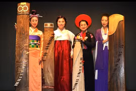 Chơi nhạc cổ điển bằng đàn tranh