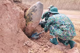 Bình Dương: Phát hiện, di dời bom M117 nặng hơn 340 kg