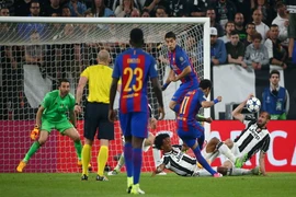 Thua tan tác Juventus, Barcelona lại mơ kỳ tích