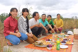 Tết thanh minh của người Tày ở Hà Ra