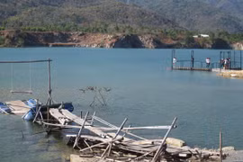 Bài 3: Những hố sâu chết người