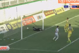 Công Phượng sút phạt là bàn thắng đẹp nhất vòng 12 V-League