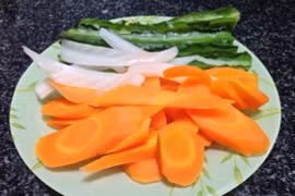 Mùng 1 ăn chay, may mắn lại về