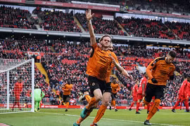 Firmino mờ nhạt, Liverpool thua sốc Wolverhampton