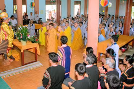 Tiếng chuông chùa Bến Mộng