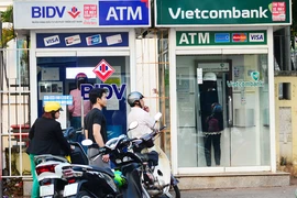 Đảm bảo thông suốt giao dịch ATM dịp Tết