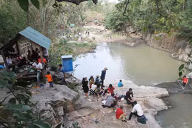 Người dân vùng Đông Nam tỉnh Gia Lai nô nức du xuân