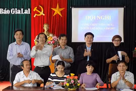 Phấn đấu hoàn thành tốt nhiệm vụ chính trị, chuyên môn năm 2017