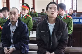 Lĩnh án vì giữ hộ 50 bánh heroin thật lẫn giả